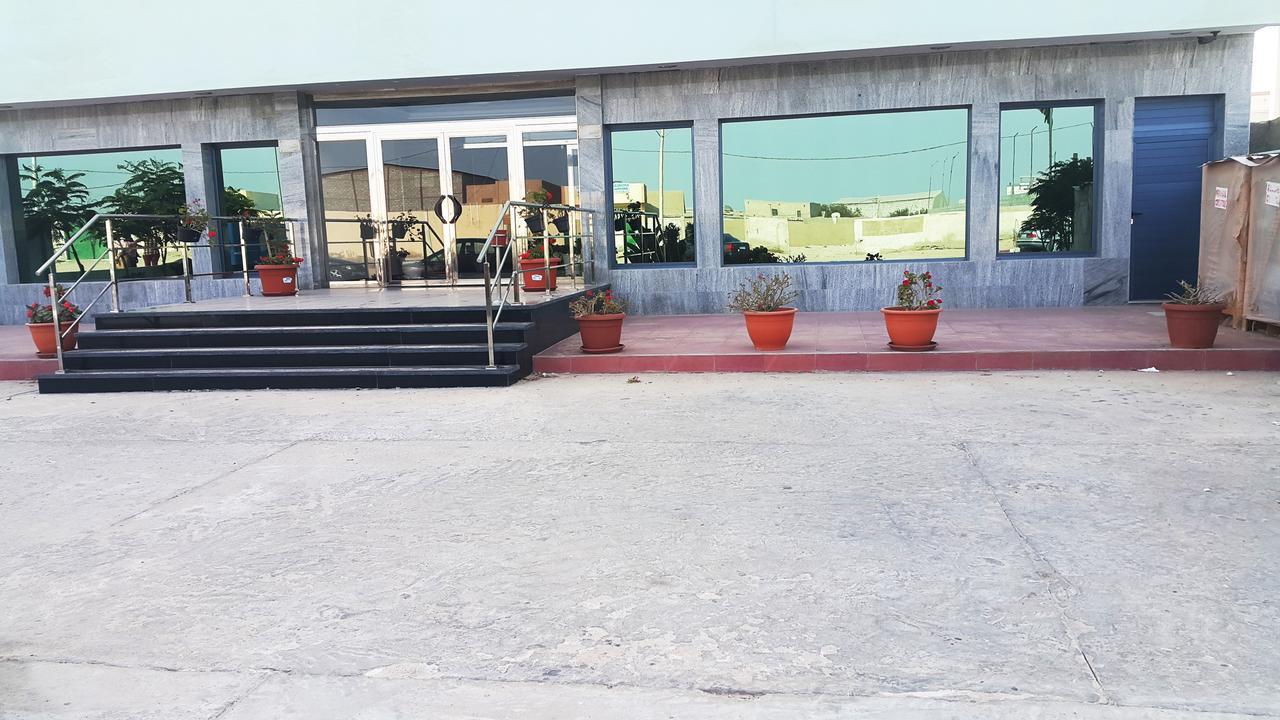 Hotel Tasiast Nouadhibou Ngoại thất bức ảnh